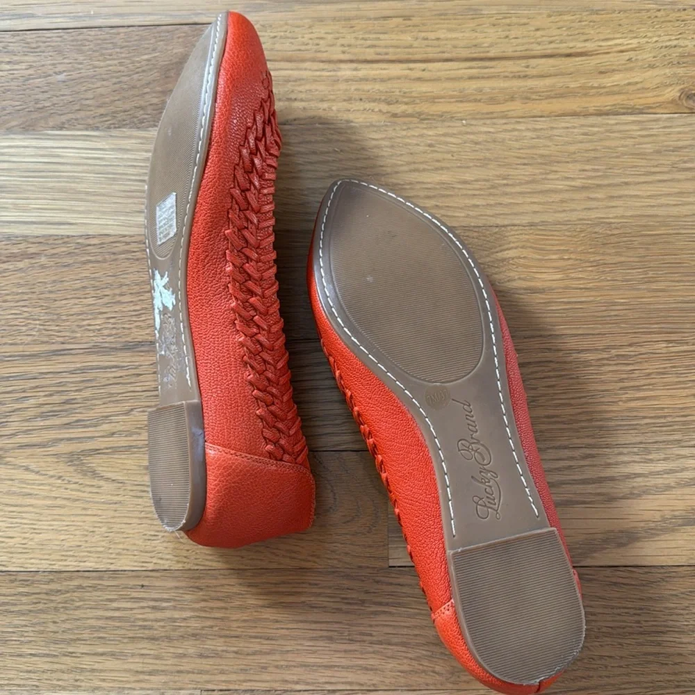 Lucky Brand size 7 reddish/orange flats - Picture 2 of 3